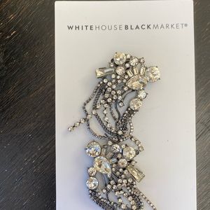 New White House, black market shoe clips